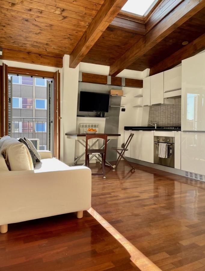 Porta Venezia-Cozy Apartment Milan Luaran gambar